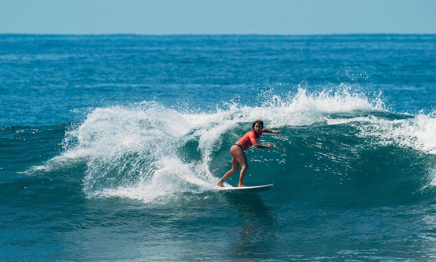 Tres peruanas pasan a semifinales en el  Acapulco ALAS PRO TOUR.  FENTA Perú