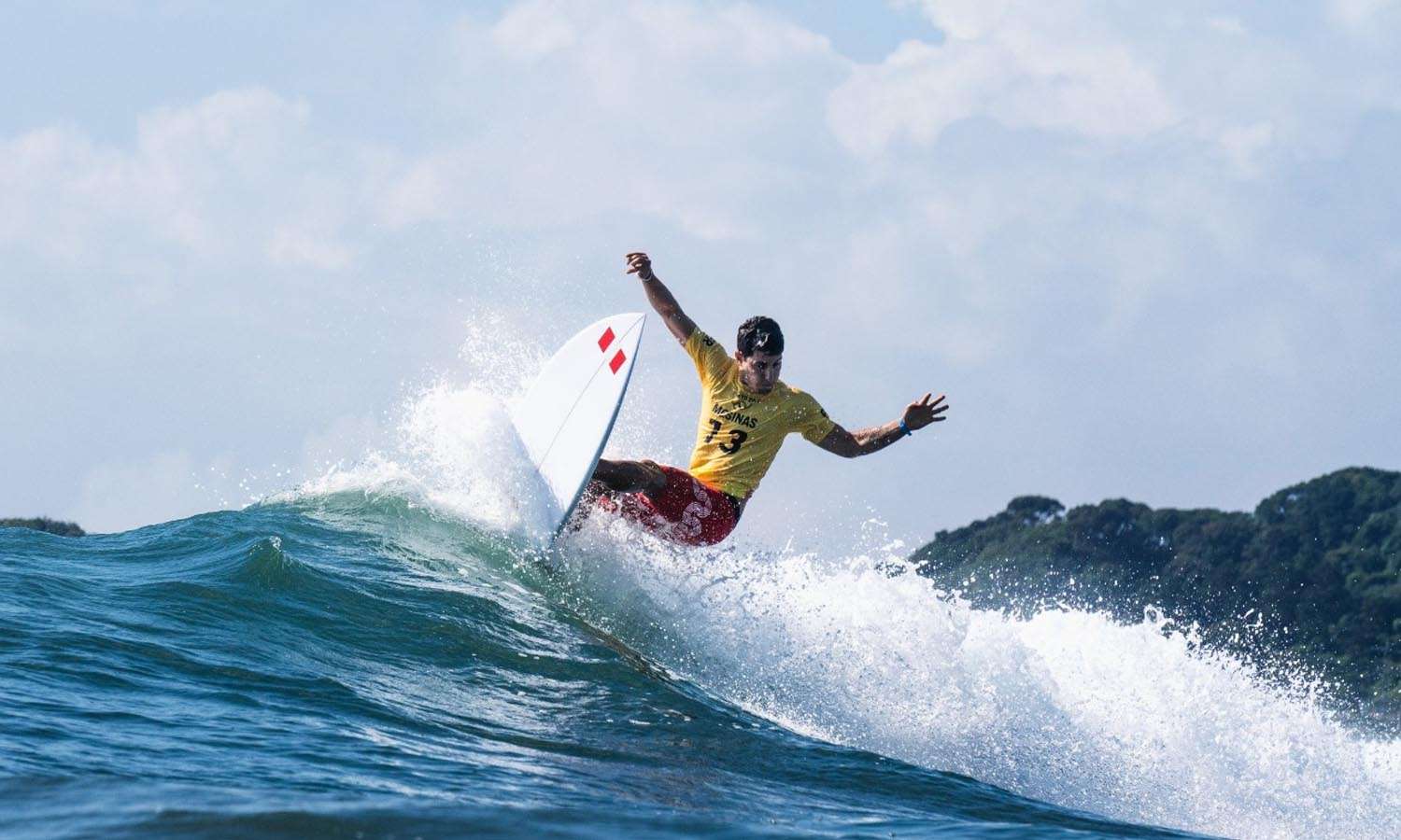 ¡Histórico! Lucca Mesinas clasifica al CT WSL 2022 FENTA Perú