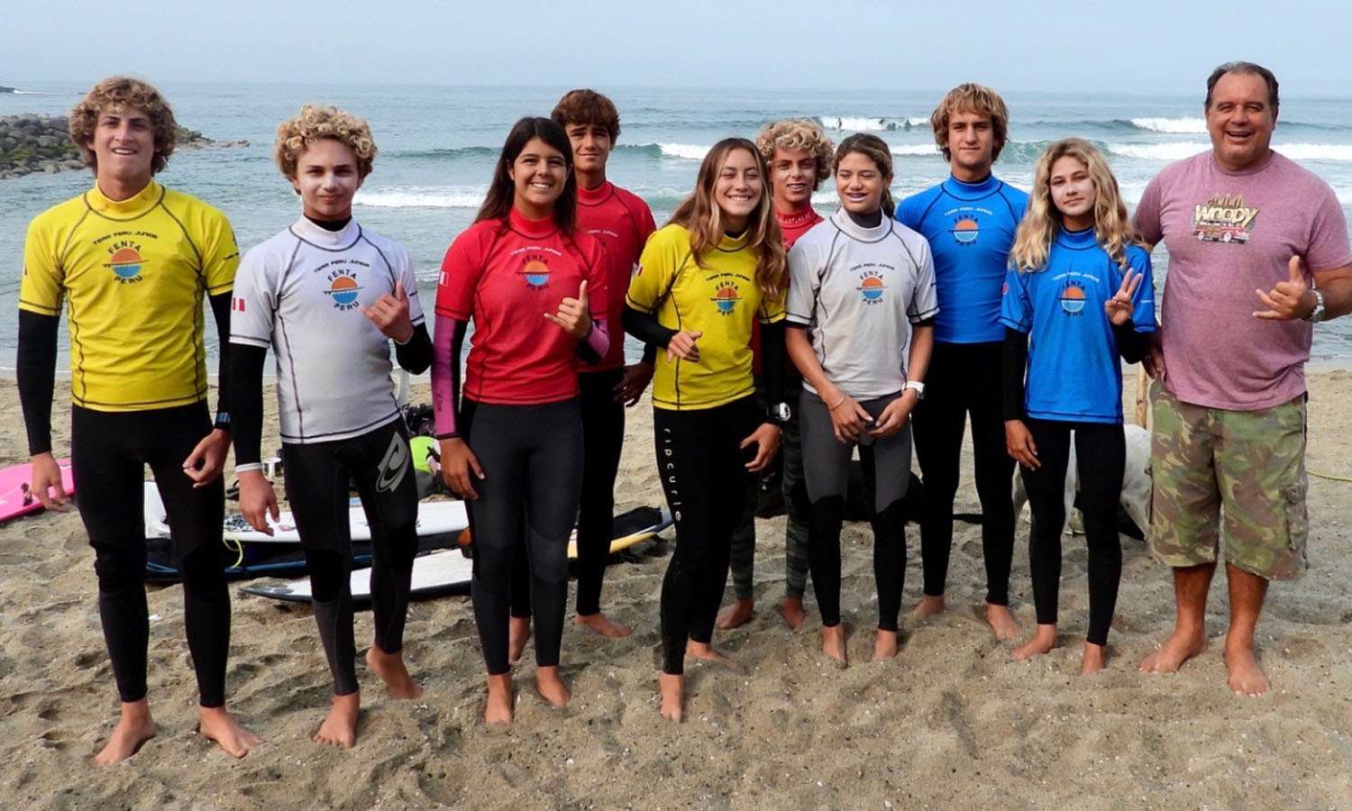 Equipo peruano juvenil de surf rumbo al Sudamericano de Argentina FENTA Perú