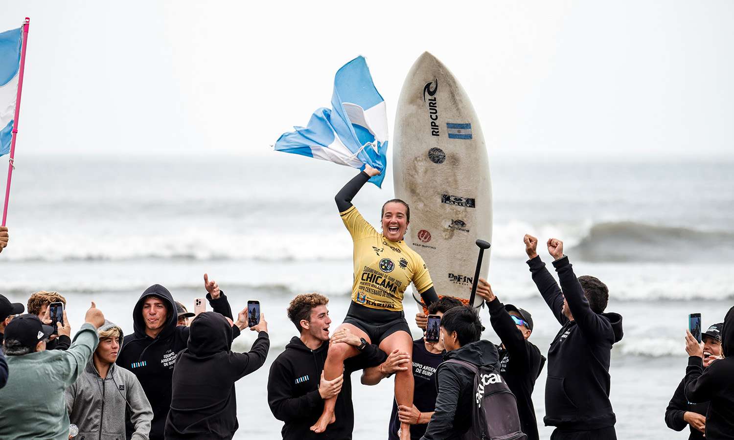 Con gran éxito resultó el penúltimo día de competencia en el Sudamericano de Surf en Chicama FENTA Perú