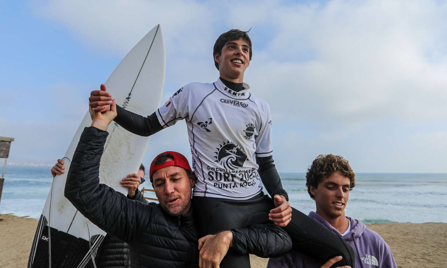 Segundo día de competencia del Circuito Peruano de Surf 2025 – 4ta Fecha en Punta Rocas FENTA Perú